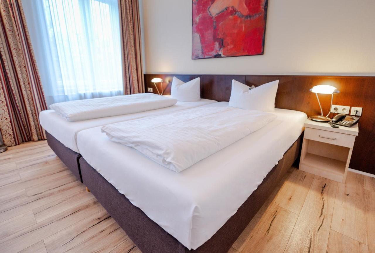 Hotel Tiergarten Berlino Esterno foto