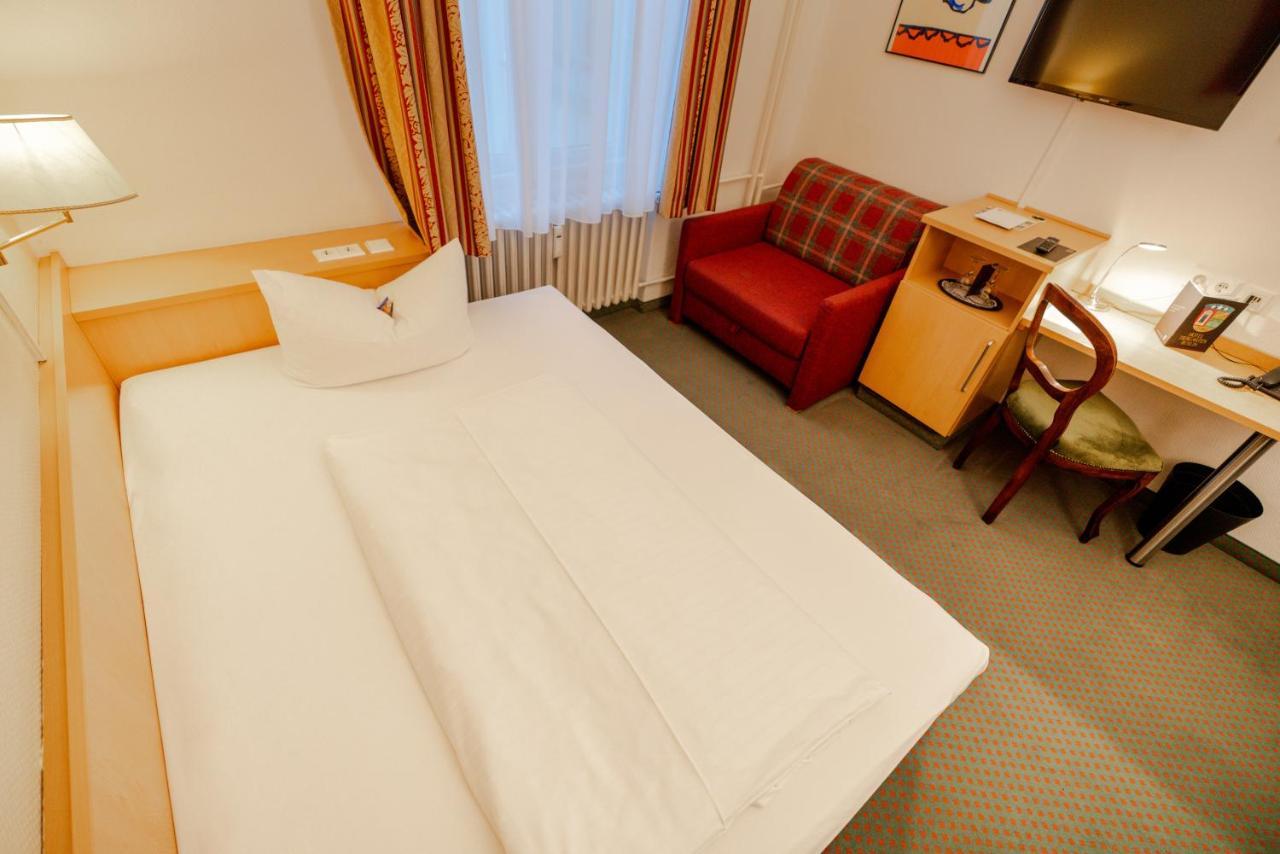 Hotel Tiergarten Berlino Esterno foto