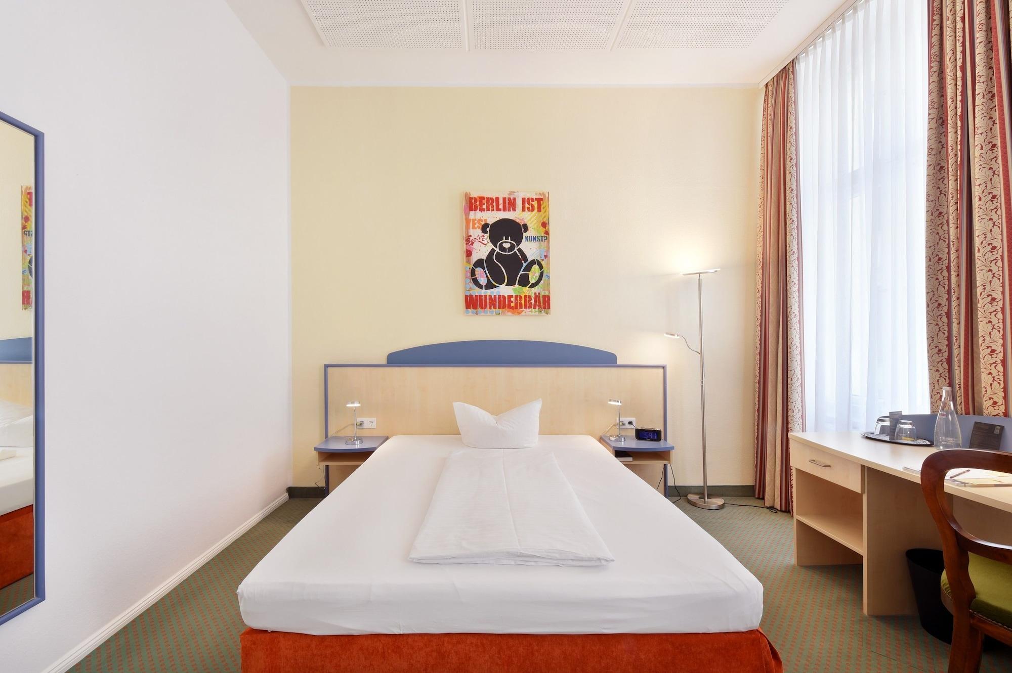 Hotel Tiergarten Berlino Esterno foto