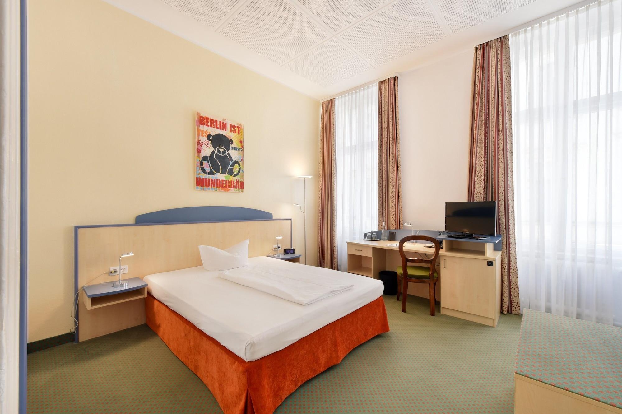 Hotel Tiergarten Berlino Esterno foto