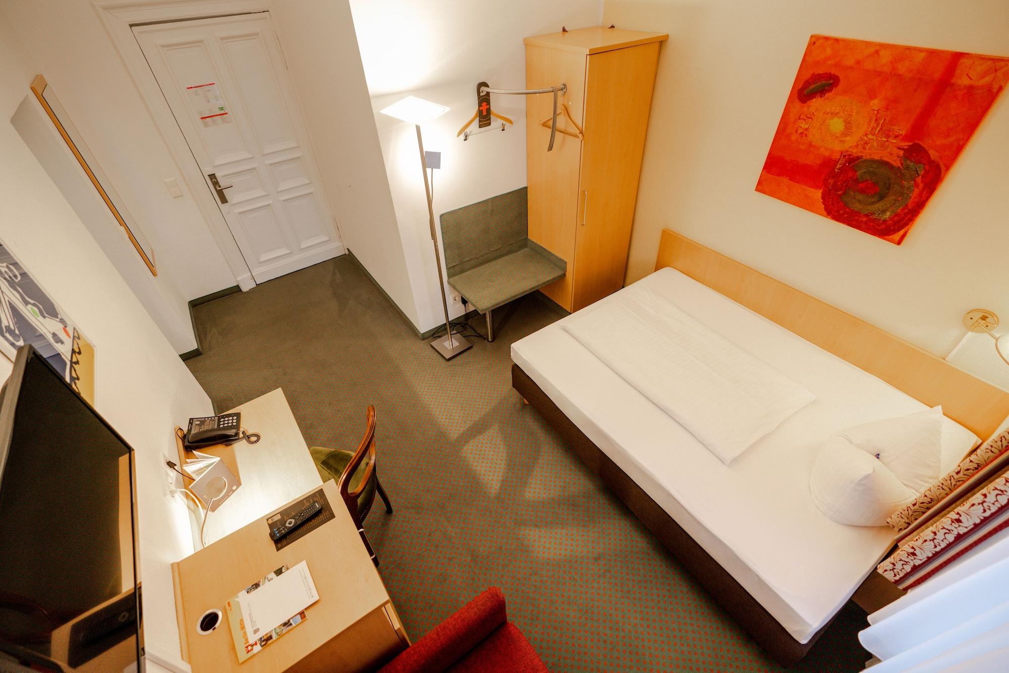 Hotel Tiergarten Berlino Esterno foto