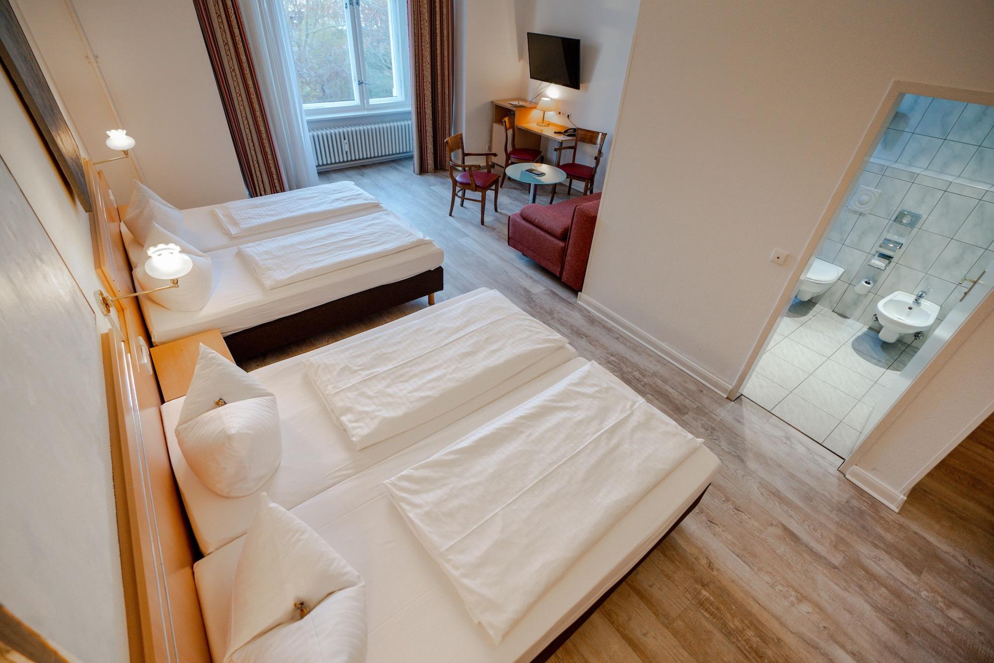 Hotel Tiergarten Berlino Esterno foto