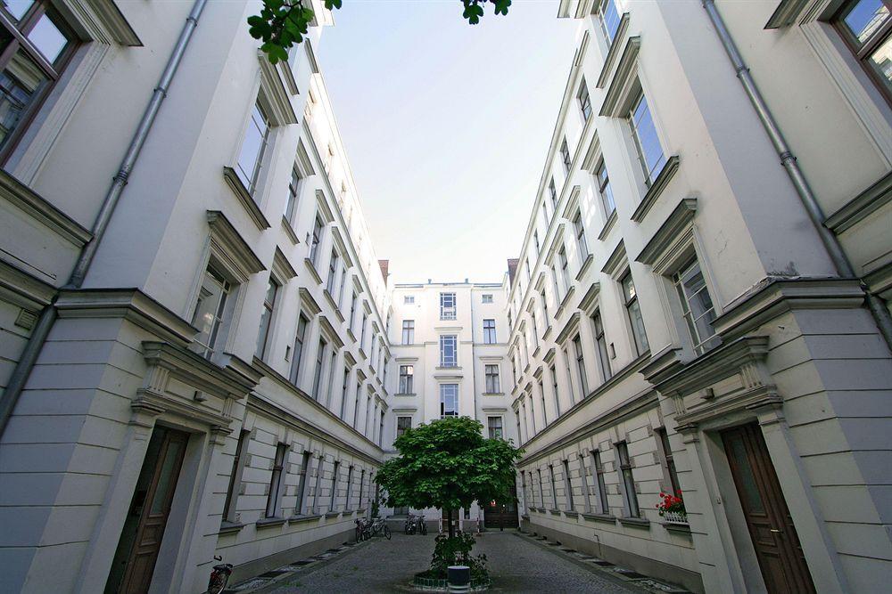 Hotel Tiergarten Berlino Esterno foto